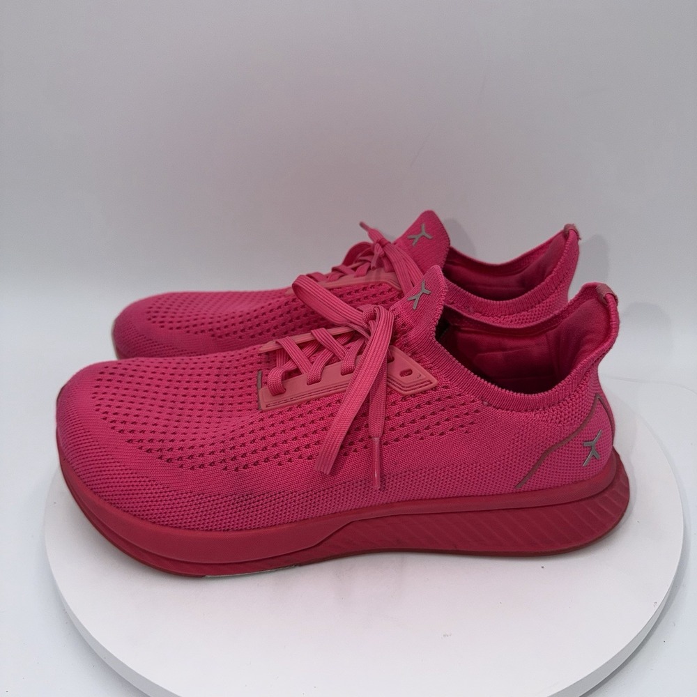Women's Athletic Knit Running Shoes - Pink